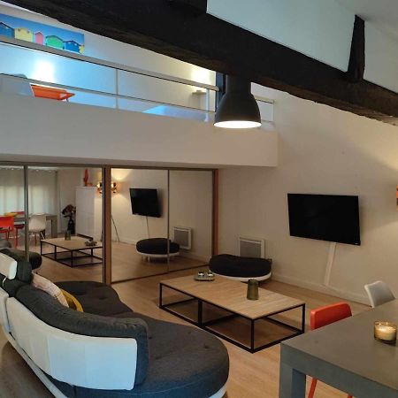 Charme De Victor Conciergeriedamecarcas Lägenhet Carcassonne Exteriör bild